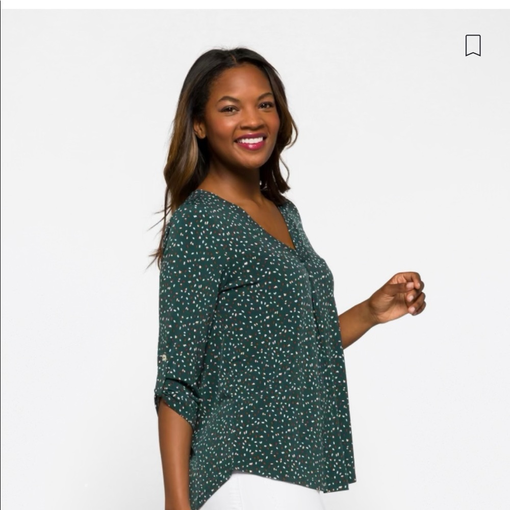 Beacon Patty Roll Tab 3/4 length blouse